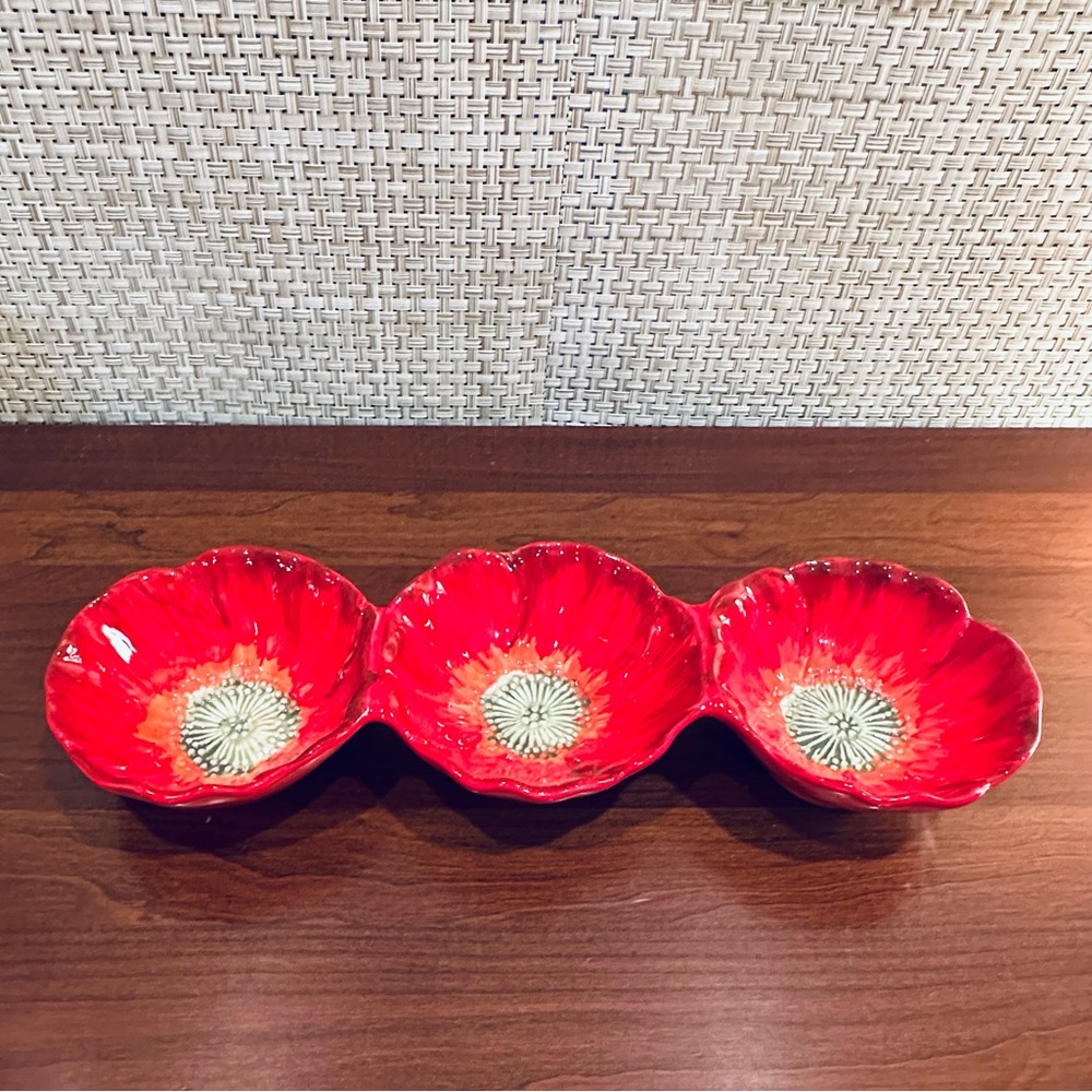 🌟HP🌟Flowing Poppies Red Poppy Flowers 3 Section Relish Snack Serving Dish